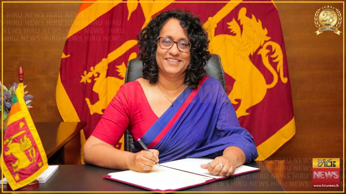 අගමැති හරිනි දුරදක්නයකින් නිරීක්ෂණය කළ තිදෙනෙක් අත්අඩංගුවට