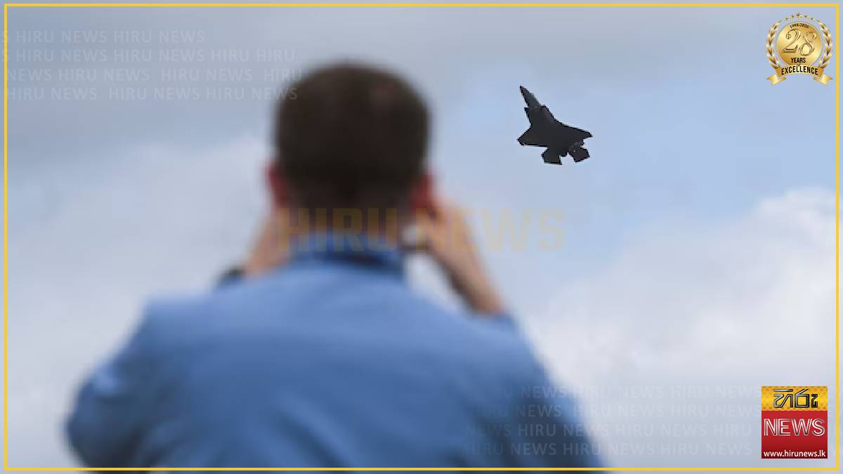 US politicians pitch aviation, space business at Farnborough Airshow