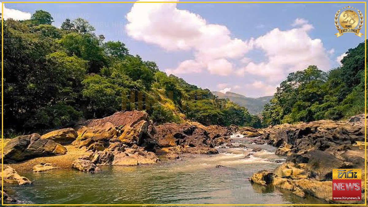 මහවැලි ගඟේ දිය නෑමට ගිය සිසුවෙක් අතුරුදන්