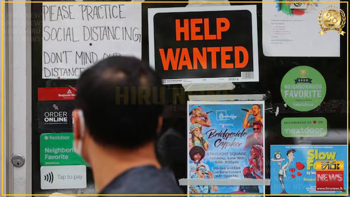 US weekly jobless claims plunge to lowest since 1969