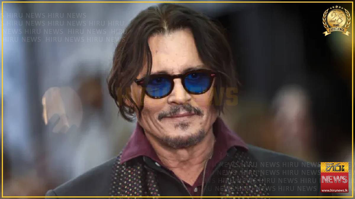 Johnny Depp debuts Scrooge look at Comic-Con