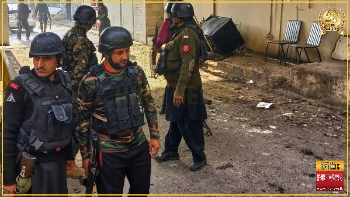 Suicide bombing in Pakistan kills 15, including 12 soldiers, army says