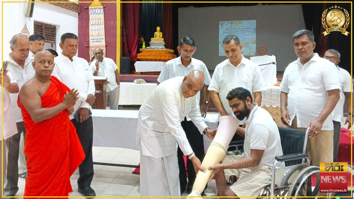 ACBC’s Savi Suwa donates prosthetic limbs on Poya Day