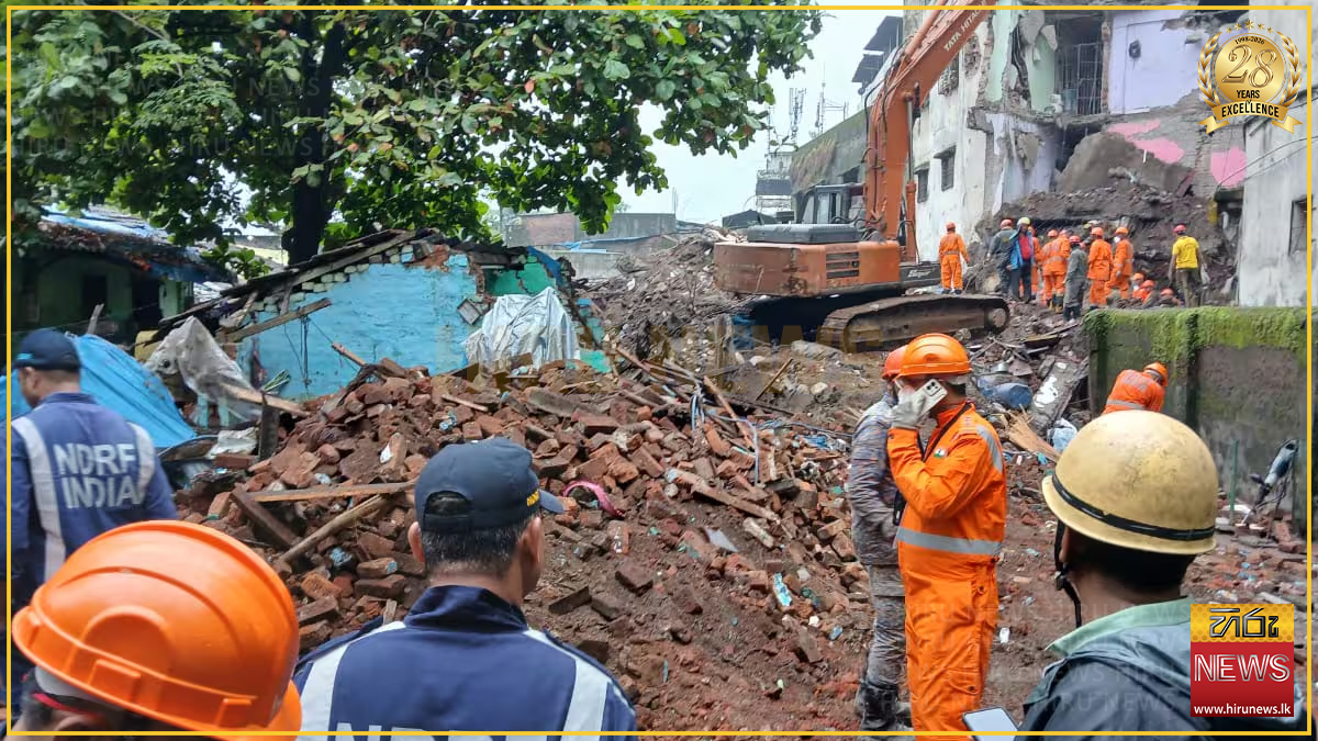 විශාල ශබ්දයකින් පසු ඉන්දියාවේ සිව්මහල් ගොඩනැගිල්ලක් බිමට - 8 දෙනෙකුගේ සිරුරු හමු වෙයි