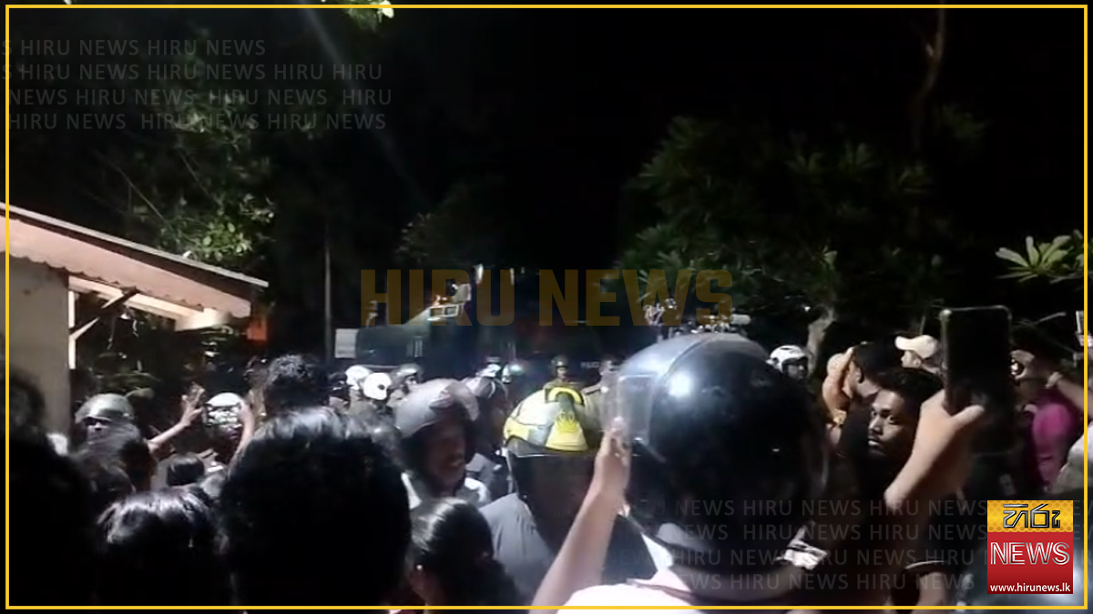 මහර බන්ධනාගාරය පිටතත් නොසන්සුන්