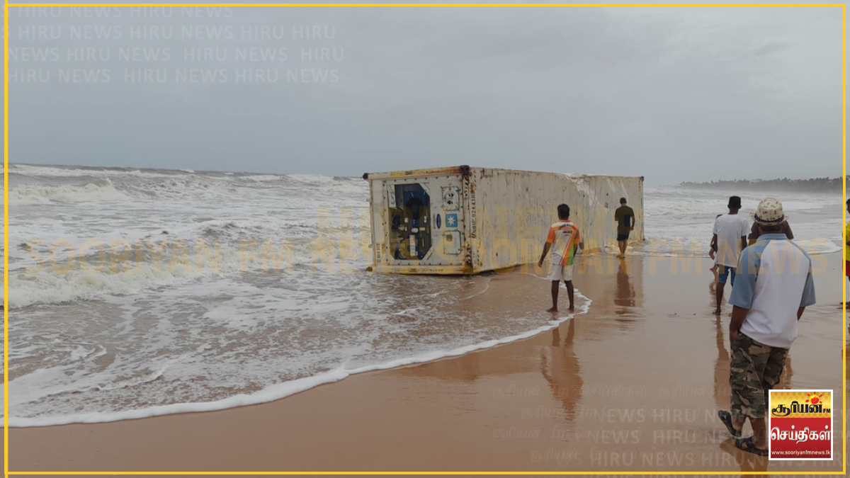 கடலில் விழுந்த கொள்கலன் இந்துருவையில் கரை ஒதுங்கியது: கடற்றொழிலாளர்களுக்கு தொடர்ந்தும் எச்சரிக்கை!