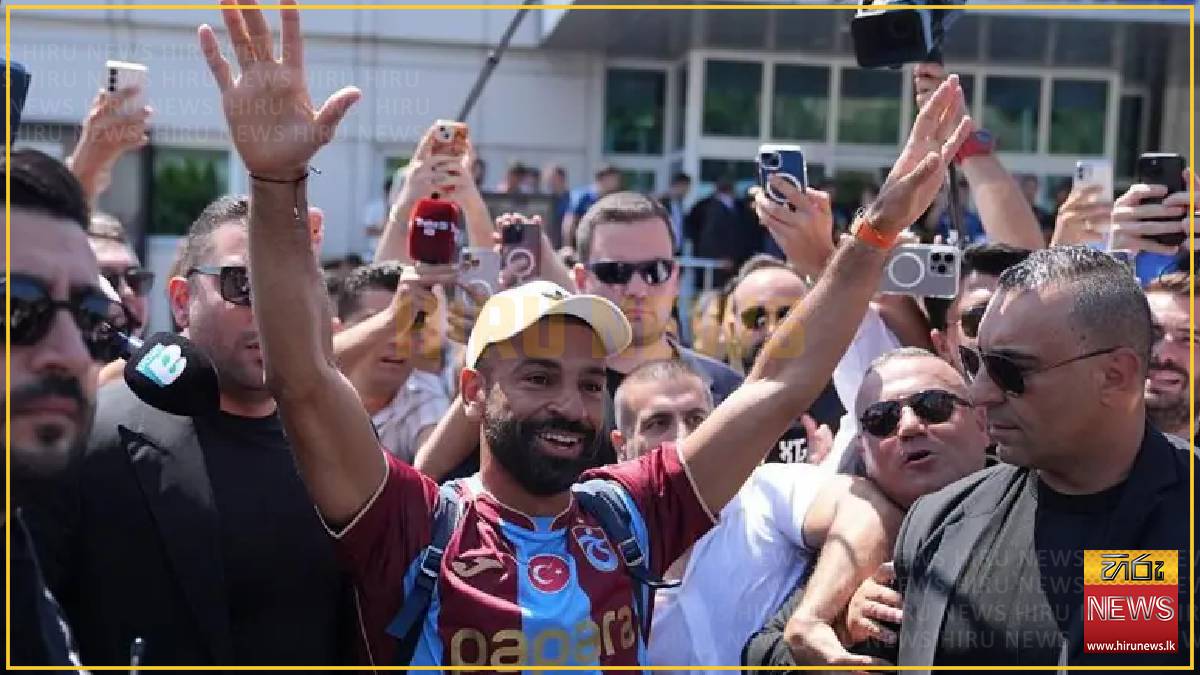 Salah given hero's welcome before Trabzonspor move