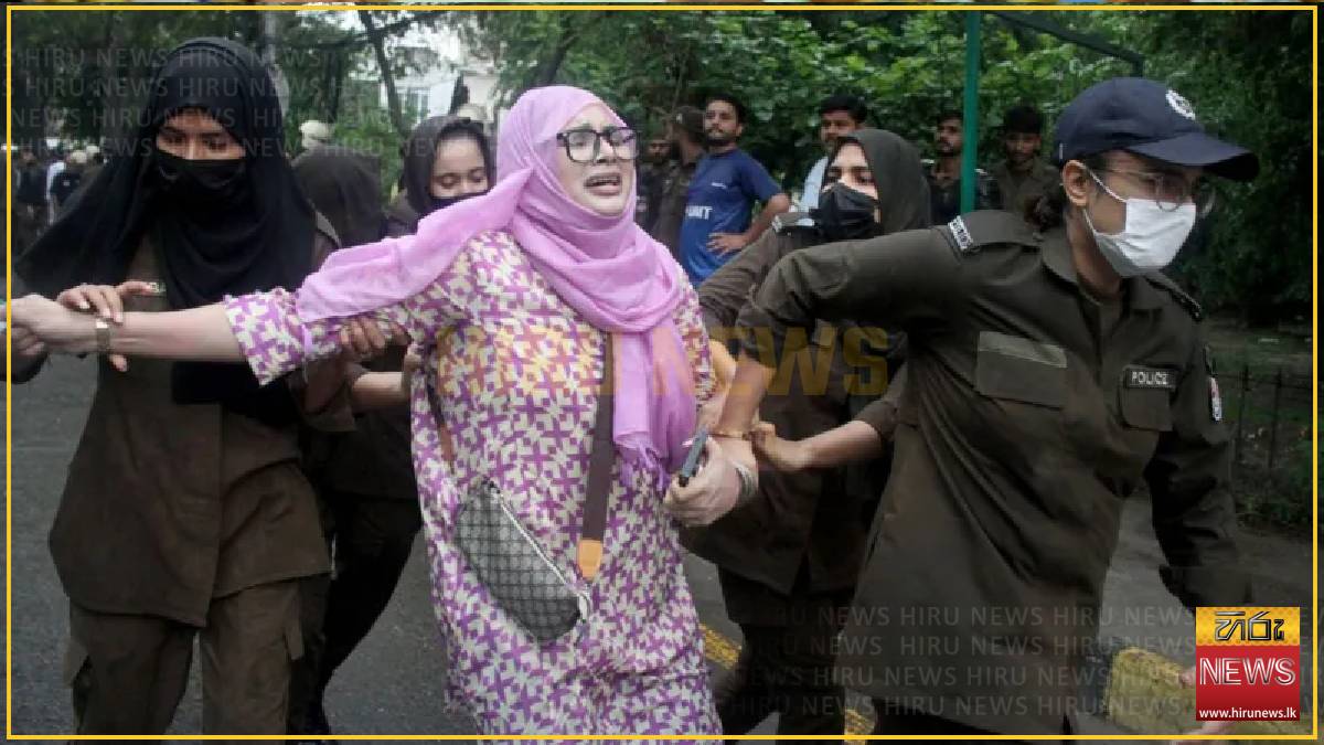 Pakistan restricts international media reporting