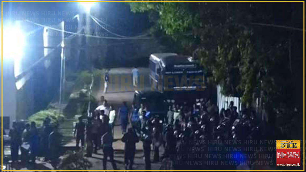 නව මැගසින් බන්ධනාගාරය තුළ ඊයේ ඇති වූ නොසන්සුන්කාරී තත්වයෙන් තුවාල ලැබූ රැඳවියන් 11 දෙනෙකු බන්ධනාගාර රෝහලට