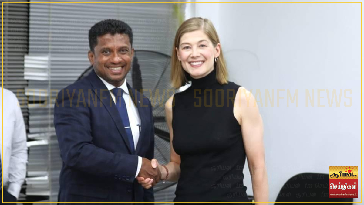  இலங்கையின் கண்ணிவெடி அகற்றும் திட்டம் பெரும் வெற்றி: ஹொலிவுட் நடிகை ரோசமண்ட் பைக் பாராட்டு!