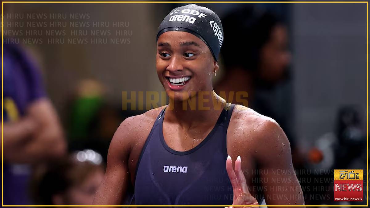 Italy's Curtis betters own 50m backstroke world record