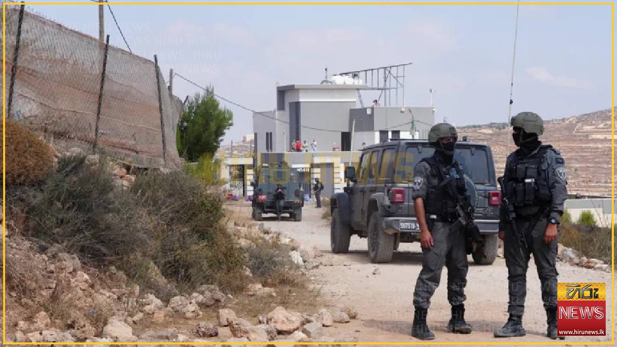Activists try to deliver aid to Palestinians in homes besieged by Israeli settlers