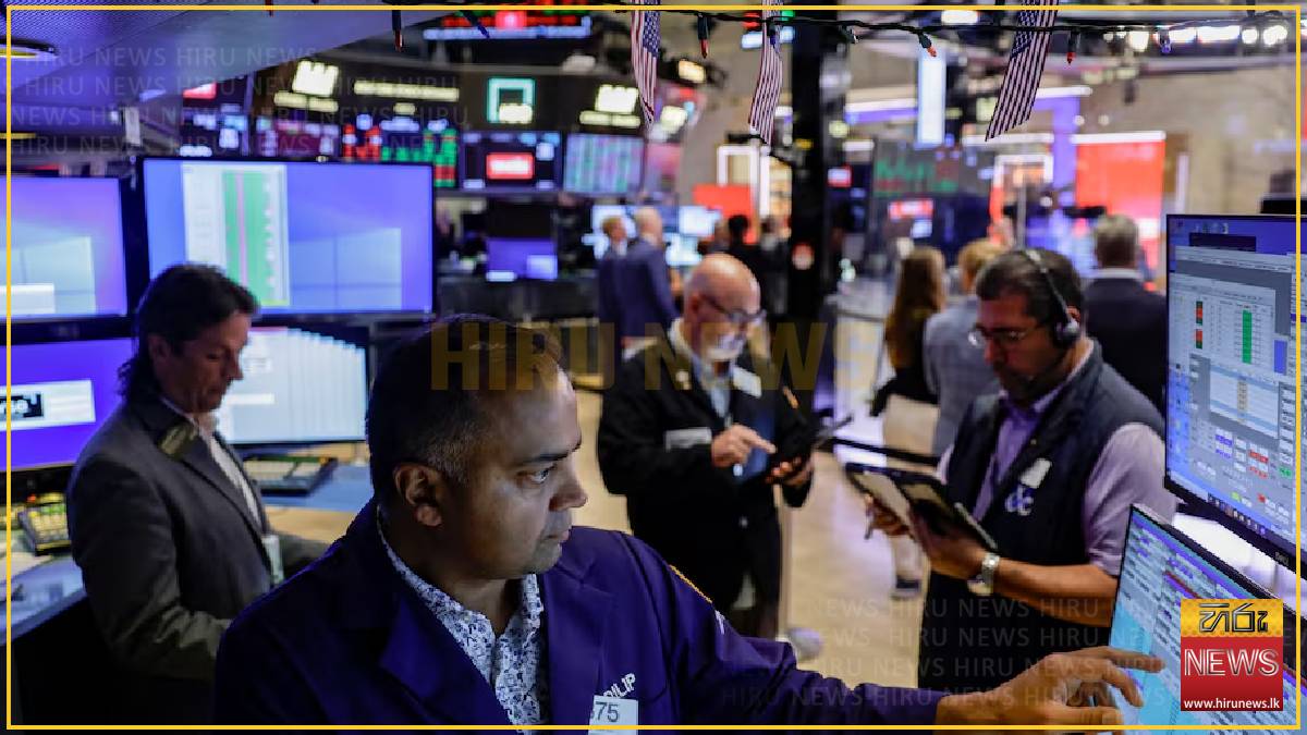 Wall St mixed as Middle East tensions eclipse tech strength