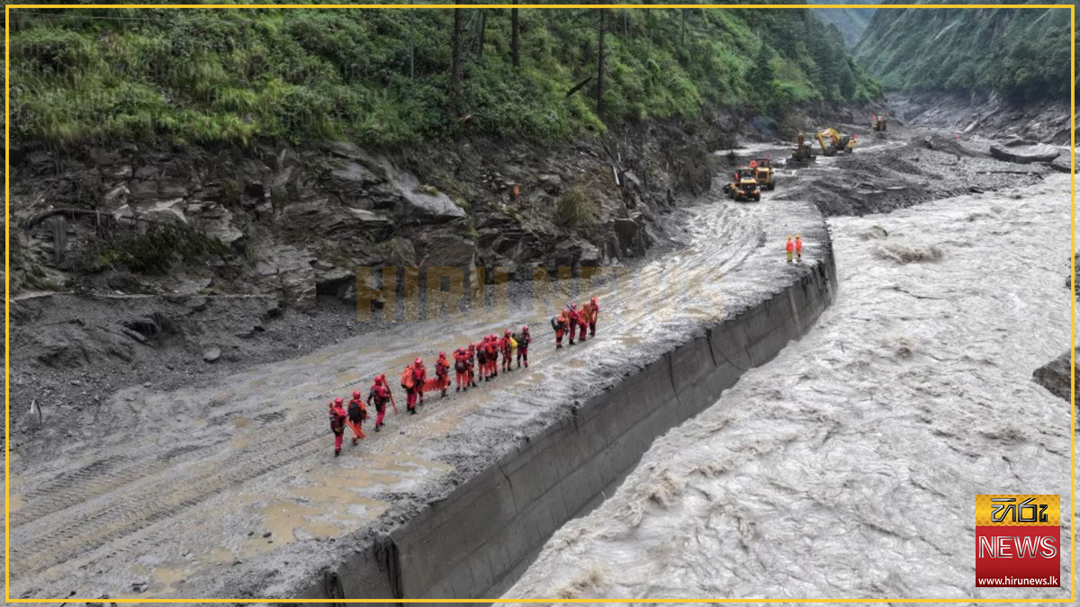 නේපාල ගංවතුරෙන් මියගිය බවට සැකකෙරෙන පුද්ගලයින් 7 දෙනෙකුගේ සිරුරු ඉන්දියාවේ ගංගාවල
