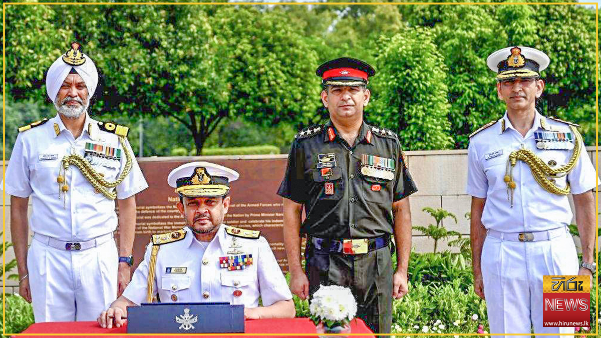 නාවික හමුදාපති ඉන්දීය නිල සංචාරය නිමා කර යළි දිවයිනට
