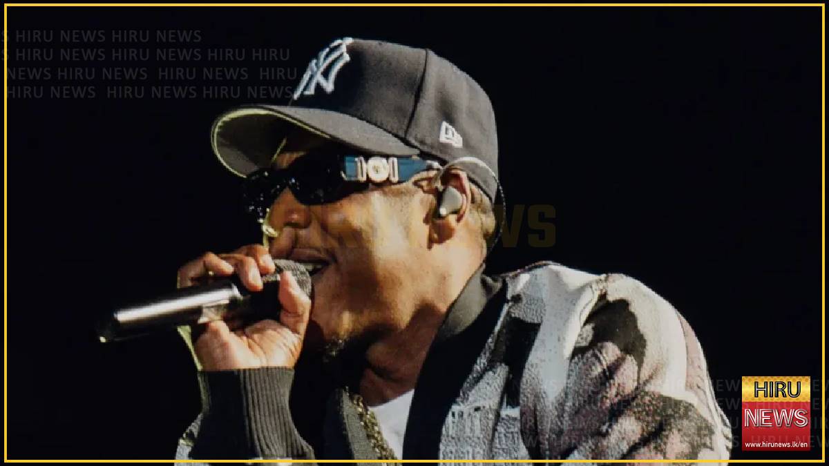 Jay-Z brings Fugees reunion to London concert