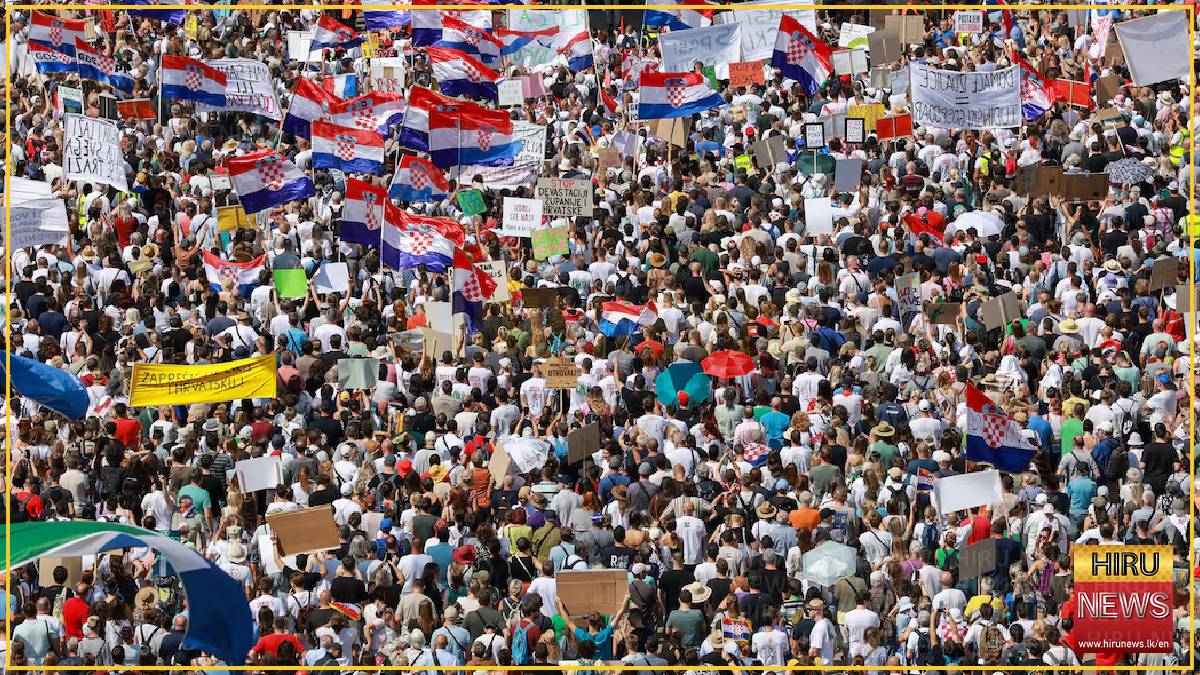Tens of thousands rally in Zagreb over Croatia waste cleanup delays
