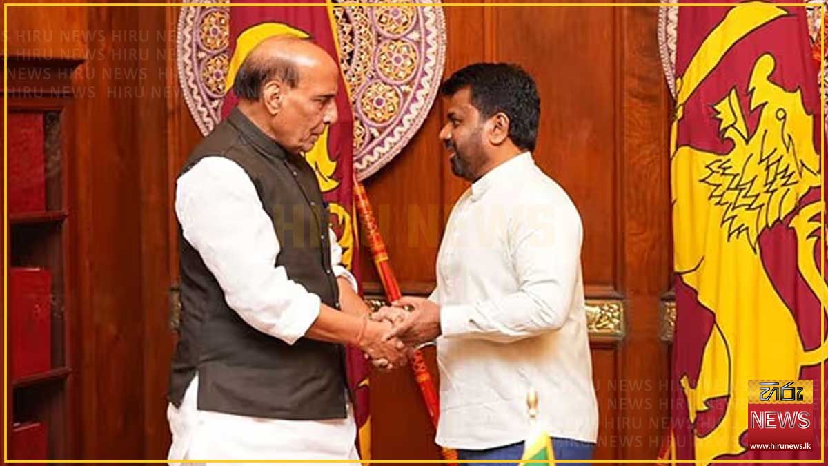 දිවයිනට පැමිණි ඉන්දීය ආරක්ෂක අමාත්‍යවරයා ජනපති අනුර හමුවෙයි