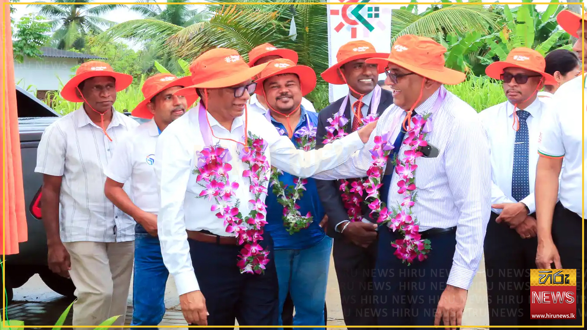 මෙගාවොට් 300 සූර්ය බලශක්ති ව්‍යාපෘති මාලාවේ පළමු ව්‍යාපෘතිය ඇරඹේ