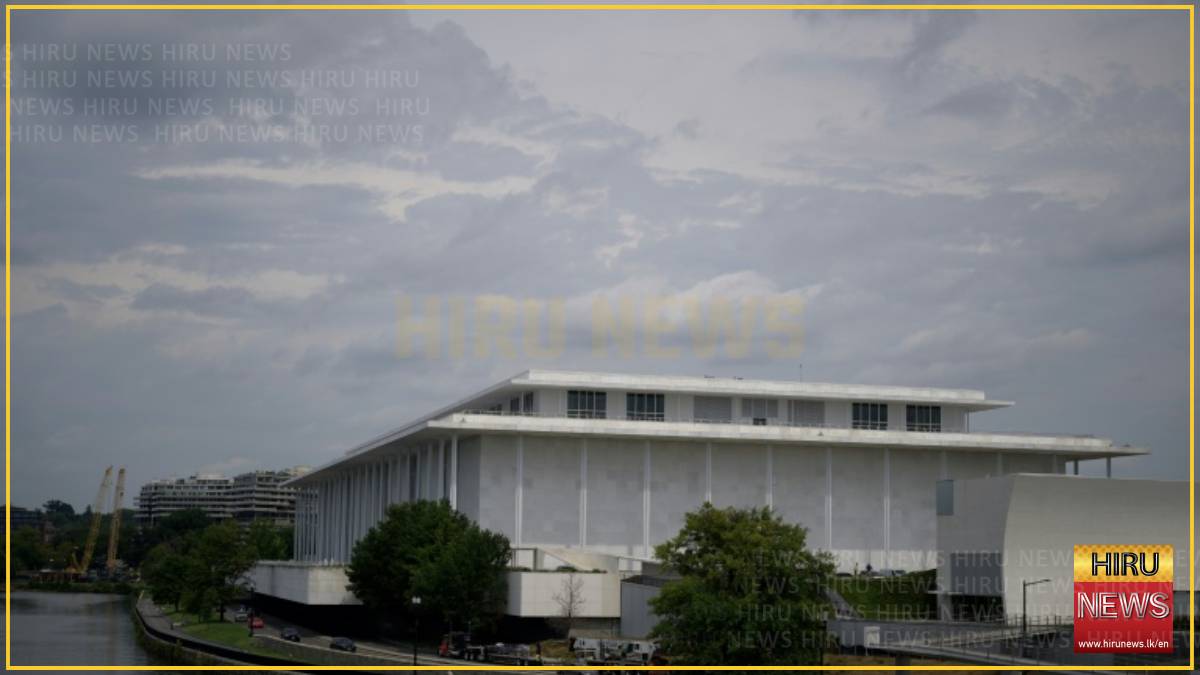 Kennedy Center on brink of bankruptcy, could close as early as Tuesday