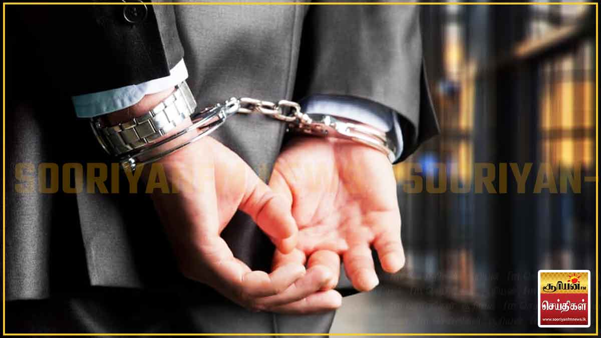 சட்டவிரோத வெளிநாட்டு கடவுச்சீட்டு தயாரிக்க உதவிய குடிவரவு திணைக்கள அதிகாரி கைது