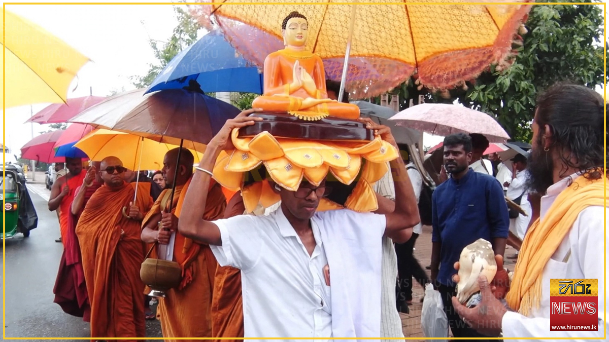 අධිකරණ නියෝගයට ගරු කරමින් ජනාධිපති ලේකම් කාර්යාලය ඉදිරිපිට තාවකාලික අට්ටාල මහා සංඝරත්නය විසින් ඉවත් කර ගනී