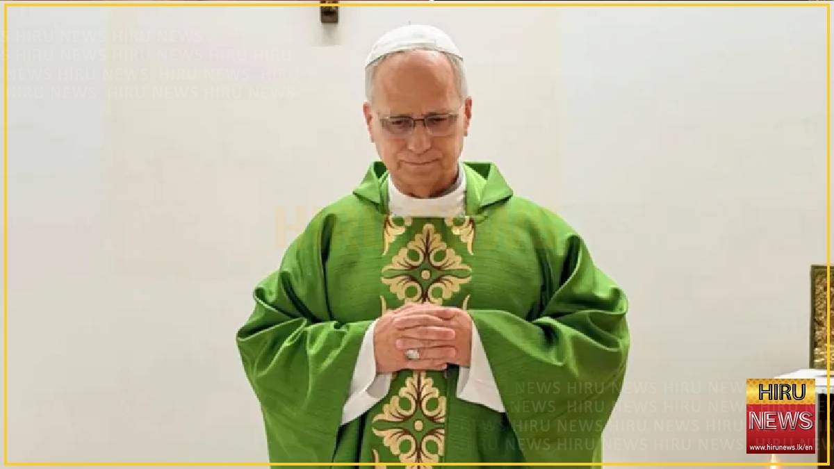 Pope pictured for first time since surgery and cancer diagnosis