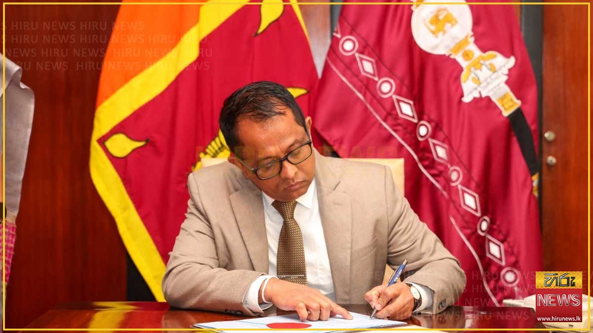 දූෂණ විරෝධී සංශෝධන පනත් කෙටුම්පතට කතානායකවරයා අත්සන් තබයි